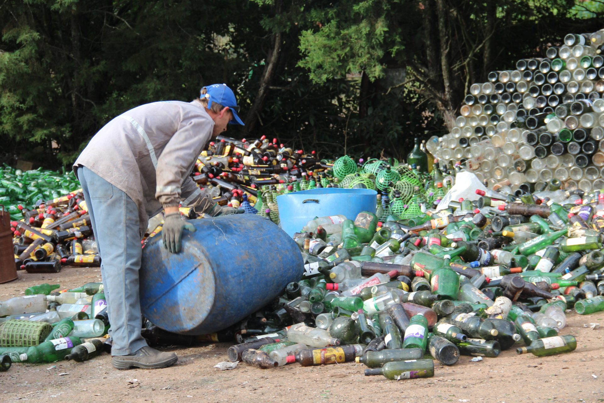 Descarte Incorreto Do Lixo Tem Causado Acidentes Garis Em Estrela