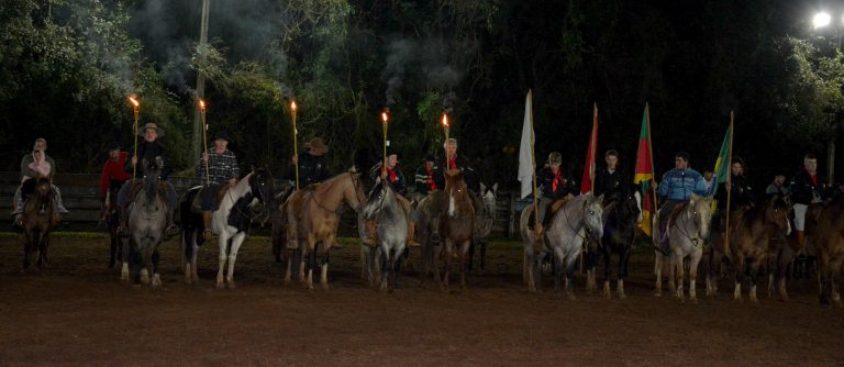 1º Rodeio Crioulo Estadual do CTG Querência Westfaliana supera expectativas