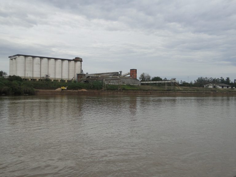 Estrela avança no projeto de obter a gestão do porto