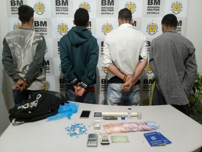 BM de Estrela prende três por tráfico e detém um por consumo de drogas