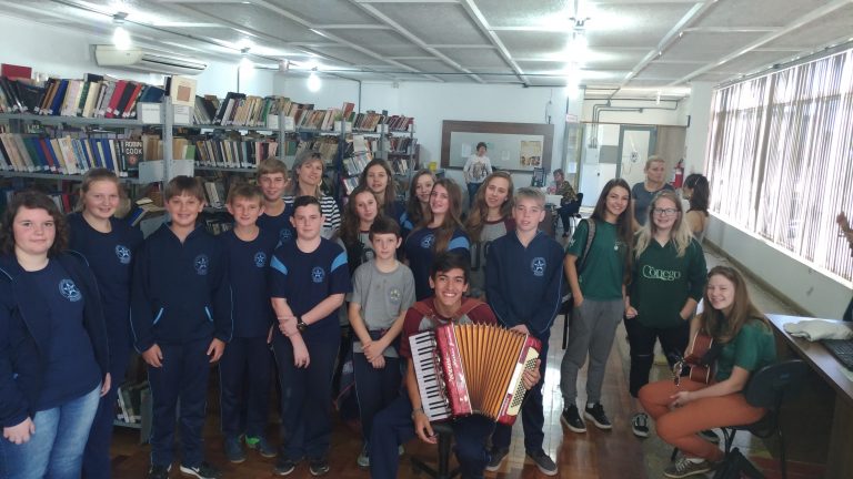 Intensificam ensaios para o espetáculo Janelas de Natal