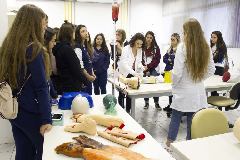 Univates recebe cerca de cinco mil estudantes para sua Feira de Cursos