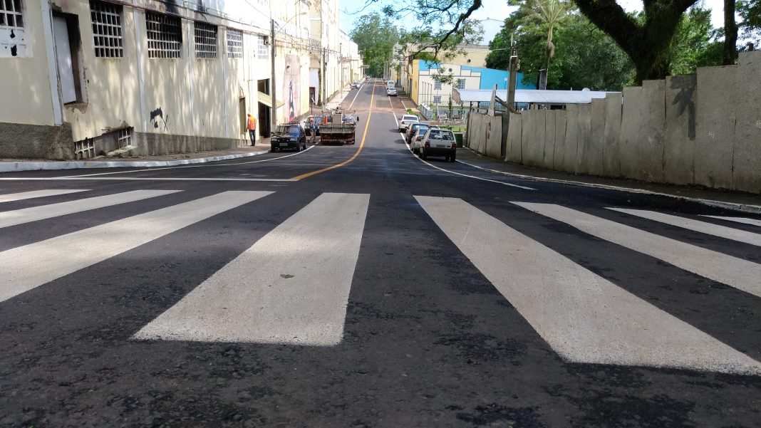 Rua Arnaldo José Diehl, agora asfaltada em sua totalidade, será o palco das descidas / Crédito: Rodrigo Angeli