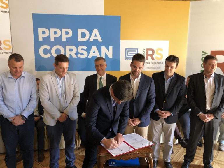 Lajeado assina protocolo para PPP com Corsan na área de saneamento