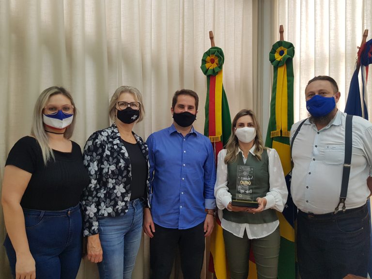 Central do Empreendedor de Lajeado recebe Troféu Ouro do SEBRAE