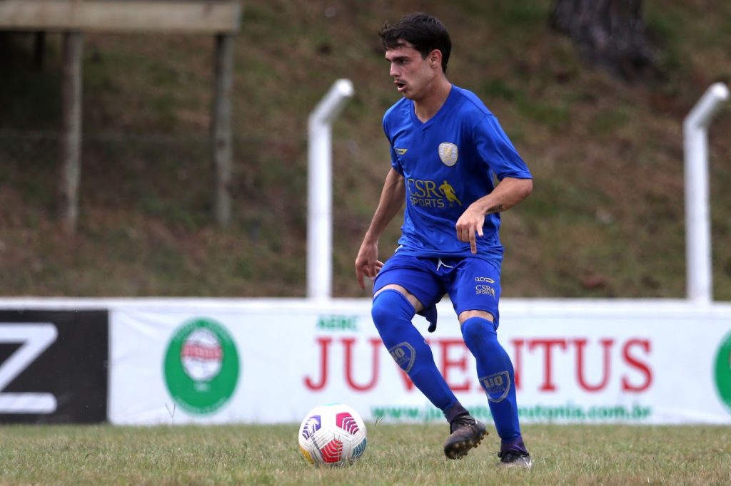 CSR Sports - Acompanhamento de carreira de atletas de futebol