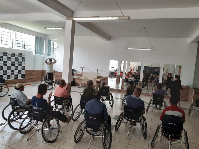 Grupo da ADEFIL promove evento em comemoração ao Dia Internacional da Dança em Lajeado