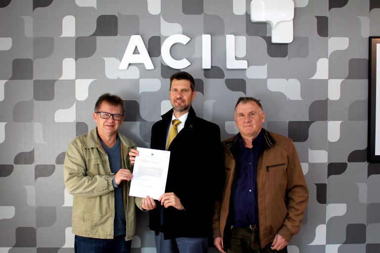 Acil e Lions Clube Lajeado Florestal renovam parceria