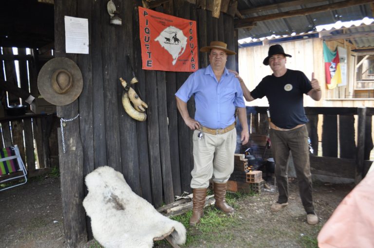 Primeiros dias de Acampamento Farroupilha movimentam o Centro Administrativo em Teutônia