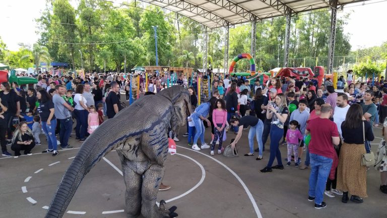 Programação de Dia das Crianças reuniu grande público em Estrela
