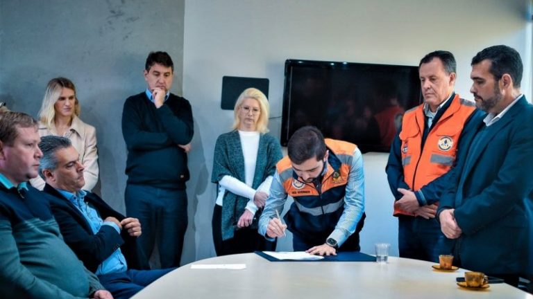 Moradores de cidades atingidas pela enchente terão isenção nas contas de água