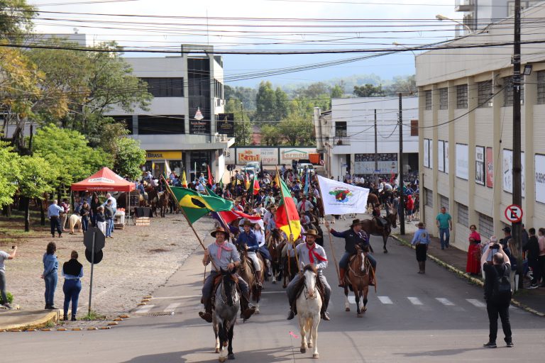 Teutônia e Taquari realizam programações solidárias alusivas ao 20 de setembro