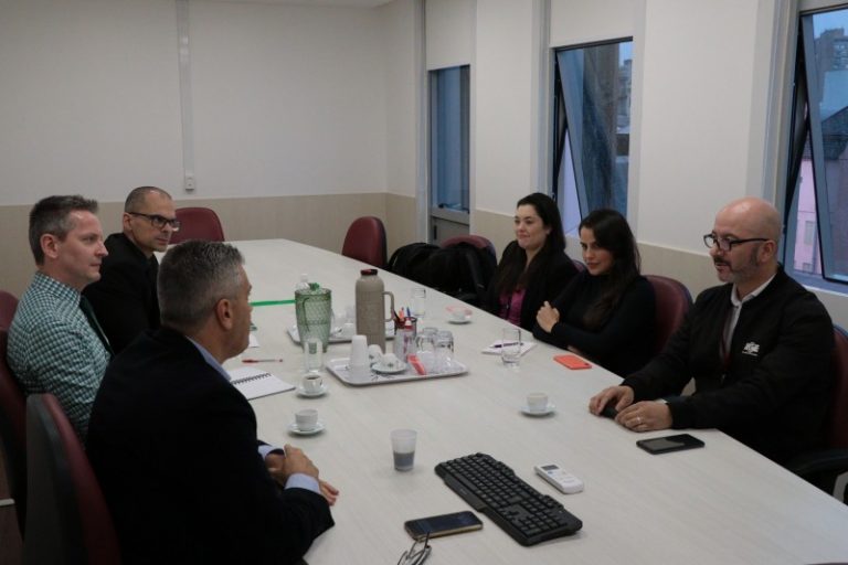 Defensoria Pública firma acordo para suspender o corte e estabelecer cobrança mínima das contas de luz no Vale do Taquari