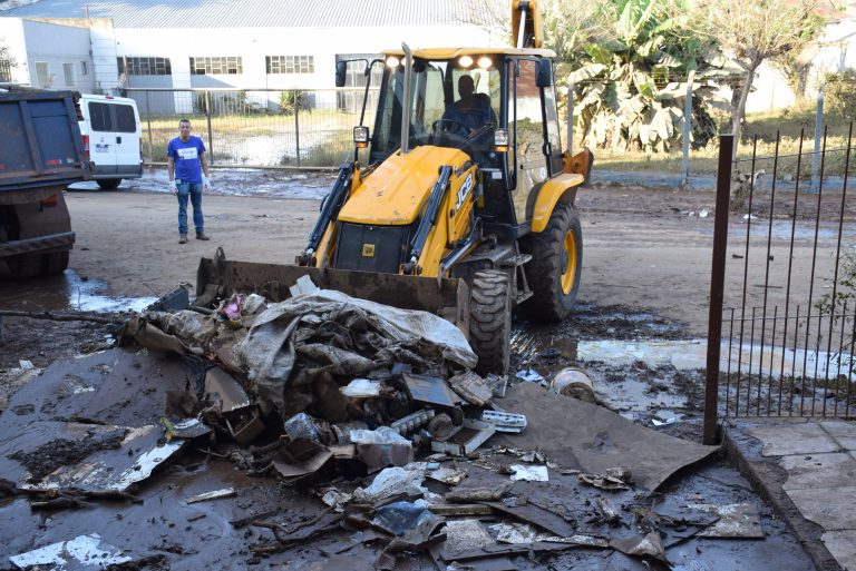 RS publica regramento para destinação de resíduos em áreas atingidas pelos temporais