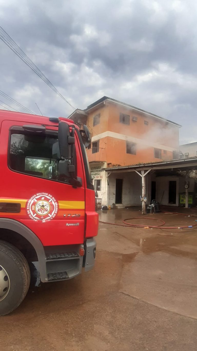 Apartamento incendeia no centro de Lajeado