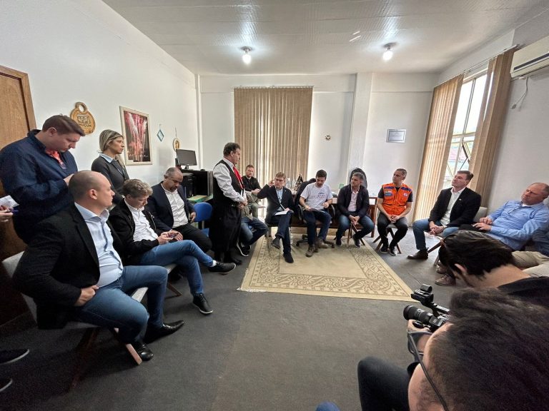 Câmara dos Deputados visita municípios afetados pela enchente no Vale nesta segunda-feira