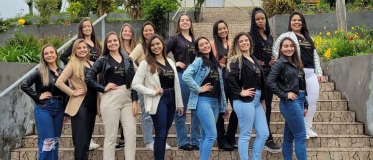 Candidatas a Soberanas de Paverama realizam prova escrita cultural