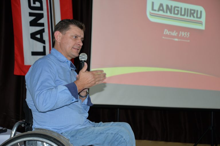 Languiru ainda deve R$ 9 milhões em rescisões