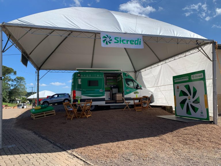 Sicredi Integração RS/MG oferece taxas de crédito exclusivas na Feira da Pitaya de Sério