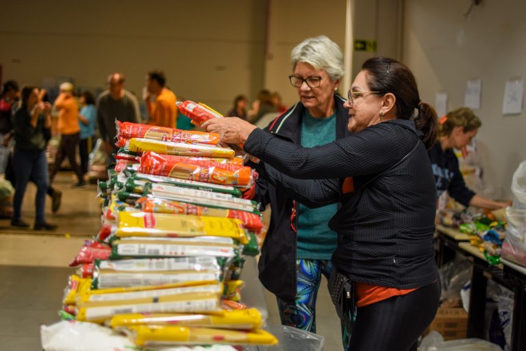 Pontos de coleta divulgam balanço de produtos arrecadados e doados