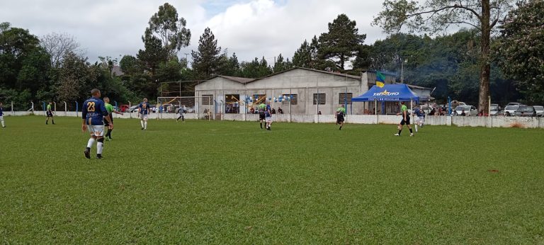 18 gols marcam as quatro partidas no Regional de Veteranos