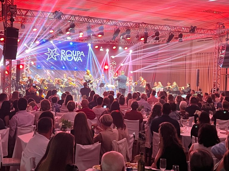 Especial Roupa Nova emociona público