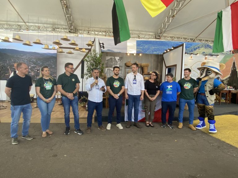 Turismo, cultura, diversidade e união marcam a Expovale + Construmóbil 2024