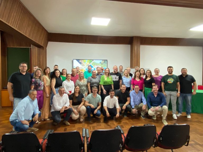 Amturvales alinha estratégias com municípios para fortalecer o setor turístico