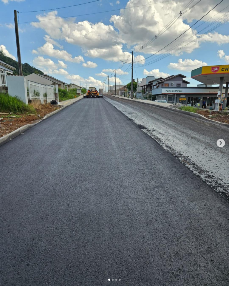 Prefeitura de Westfália pavimenta Rua Armindo Altmann