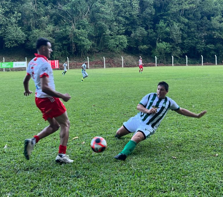 Esperança e Amigos da Serrinha empatam na estreia em Roca Sales