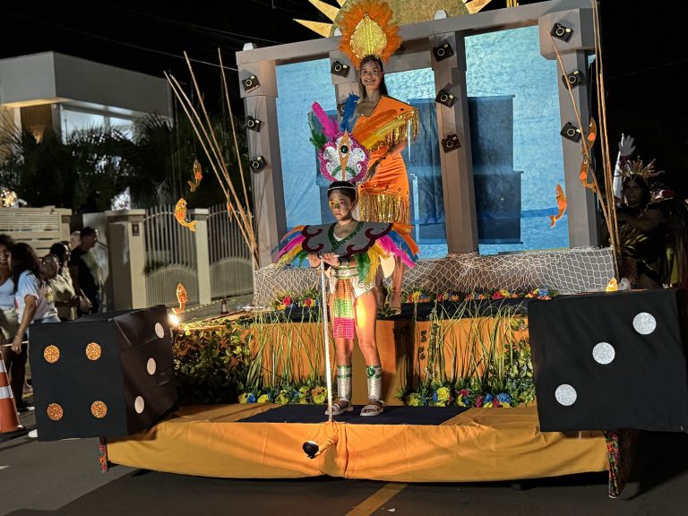 Carnaval de Bom Retiro do Sul atrai público de 5 mil pessoas