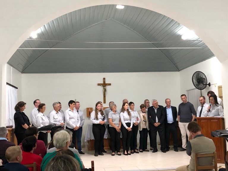 Coral Santa Cecília, de Linha Lenz, completa 50 anos