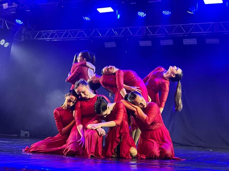 Dança Bom Retiro apresenta mais de 160 coreografias na segunda noite de festival
