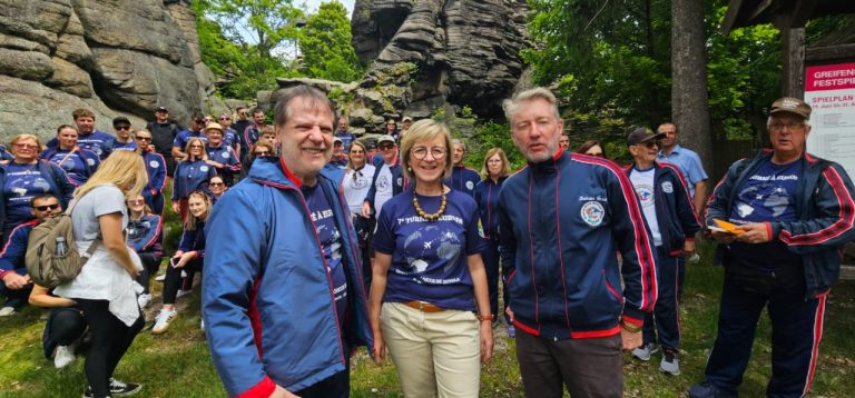 Apresentação dos Grupos Folclóricos de Estrela em Ehrenfriedersdorf consolida coirmandade