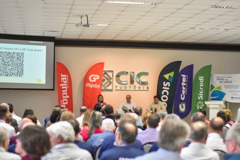 Fórum Coopop une tecnologia e colaboração em prol do desenvolvimento