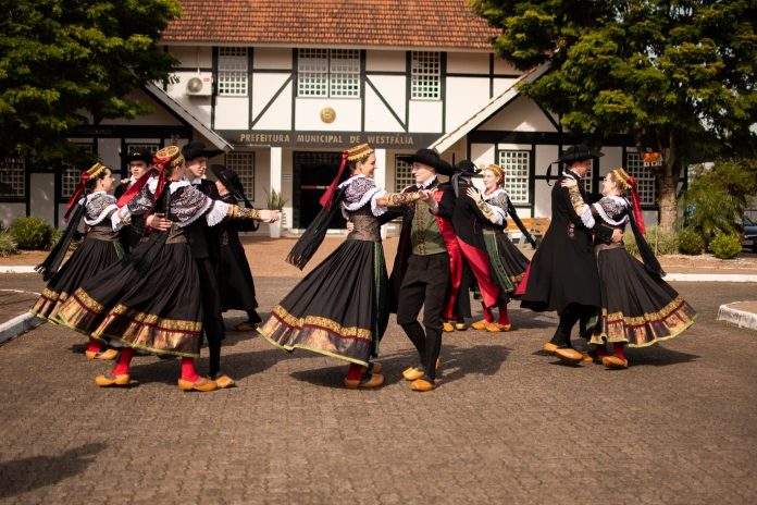 westfalische tanzgruppe-markitanda