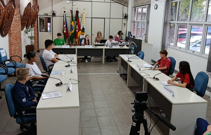 Entre as propostas estão ampliação de educandário e mudança em acesso principal escolar_DIV