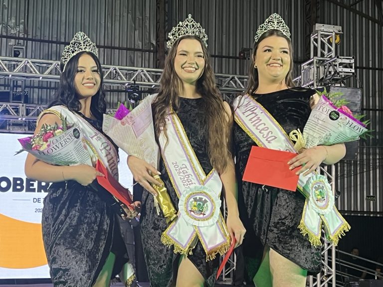 Lana Jamile Azevedo eleita a rainha de Tabaí após 15 anos sem concurso