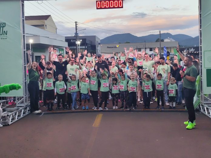 Sicredi Night Run reúne mais de 5 mil pessoas em Teutônia