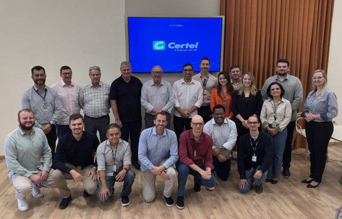 Lideranças com gestores da Certel e o associado, Leonardo Poersch Certel debate o Mercado Livre de Energia com empresas do setor