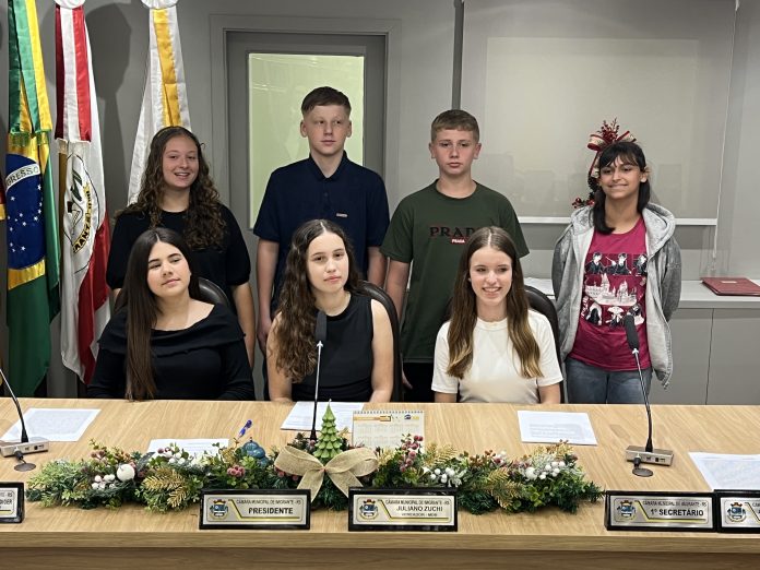 Vereadores mirins realizaram encontro na quarta-feira_LLB