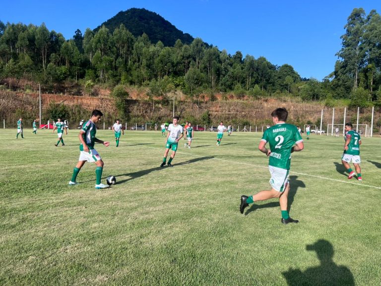 Municipais agitam fim de semana com 95 gols