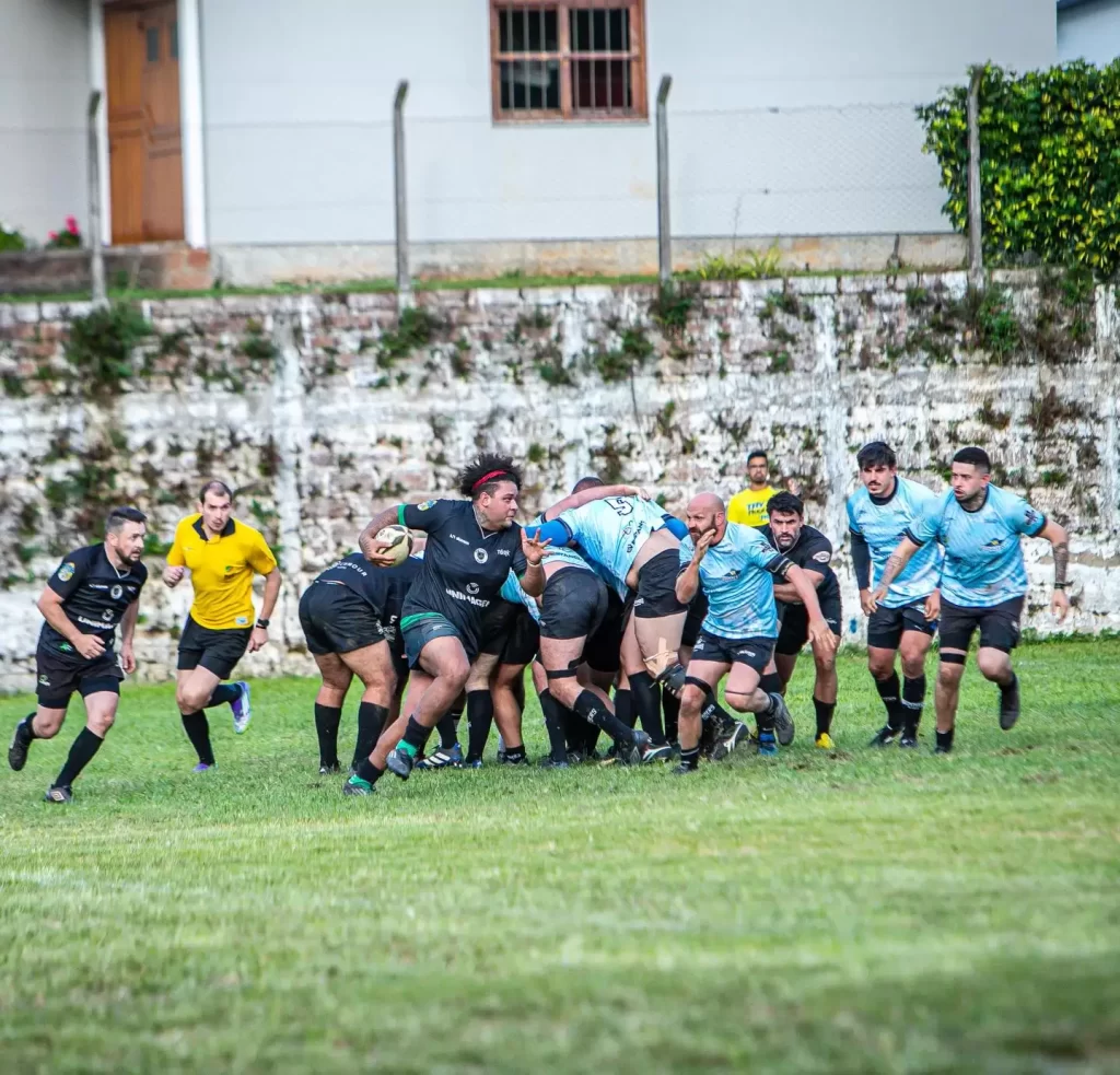 Duelo foi complicado para os estrelenses - Crédito: Foto do Farias / Divulgação