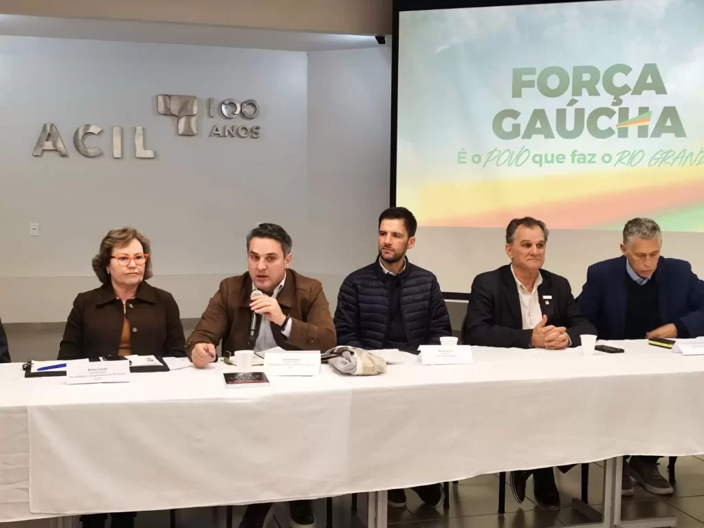 Entidades apresentam demandas para pré-candidatos Zucco/Silvana Covatti 