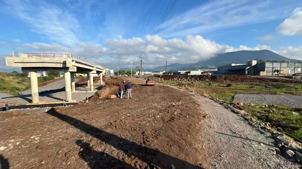 Obra da ponte avança cada vez mais - Crédito: AI Roca Sales / Divulgação