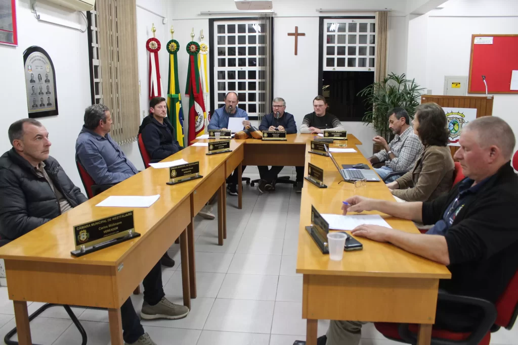 Vereadores aprovaram R$ 285 mil para dar continuidade às obras do Ginásio Municipal. Crédito: Jéssica Bayer