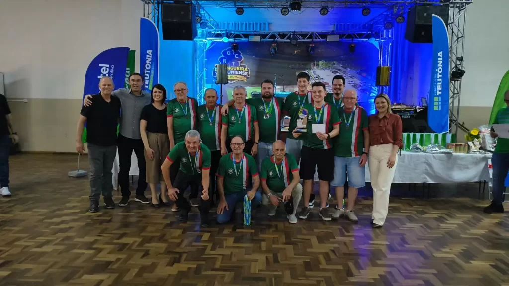 Equipe Campeã da modalidade masculina (Centenário) - Crédito: Sabrina Petry - MKT Clube Teutoniense