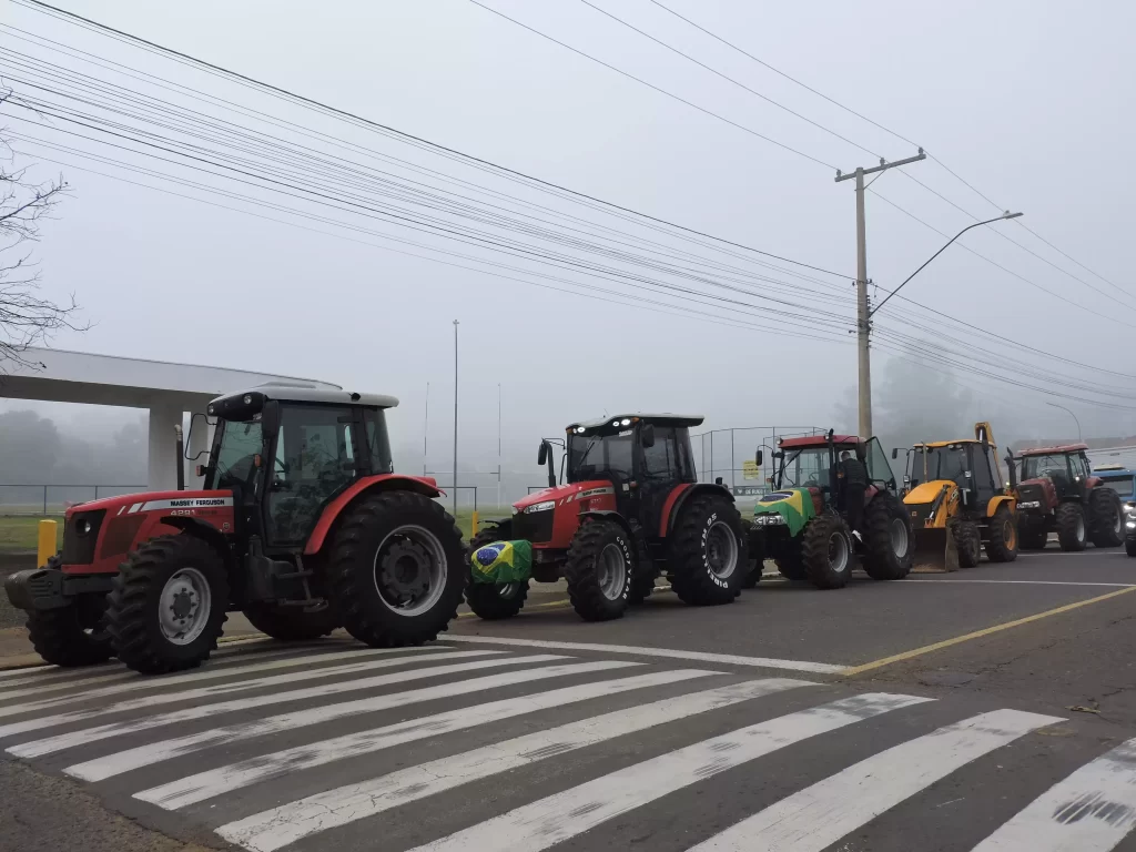 O momento é para celebrar quem produz e transporta o sustento de todos / Crédito: Divulgação STR de Estrela