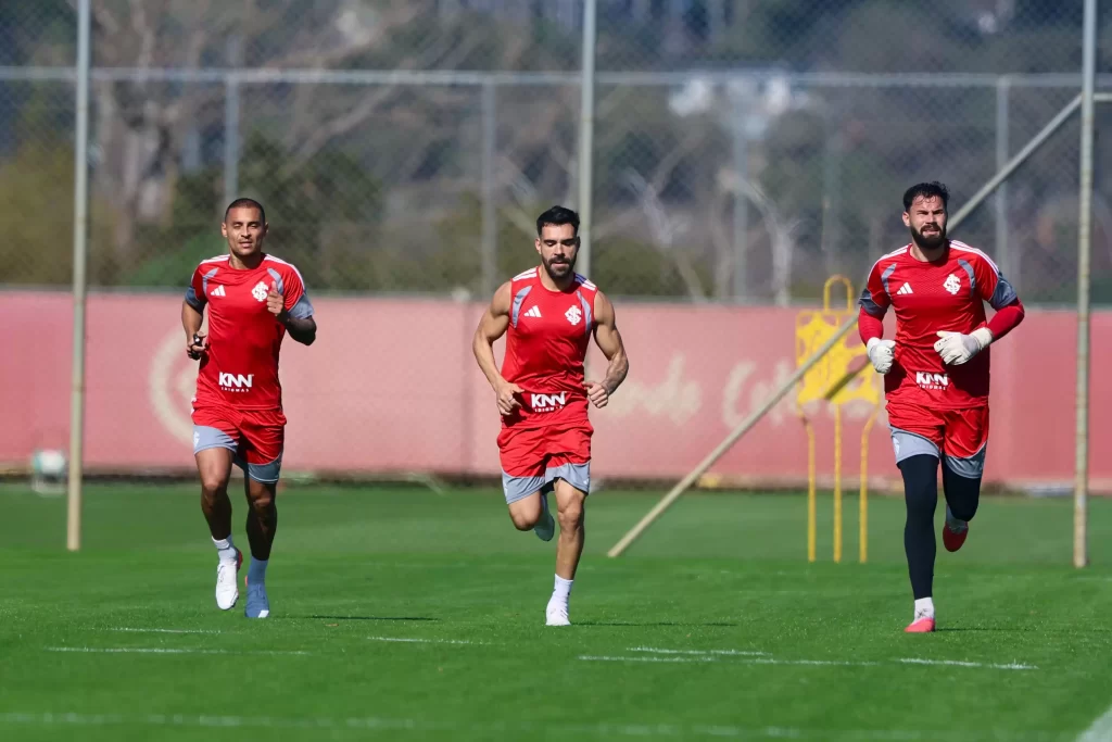 Alan Patrick, Bruno Henrique e Matheus Cunha entraram bem e podem seguir no time - Crédito: Ricardo Duarte / Inter / Divulgação