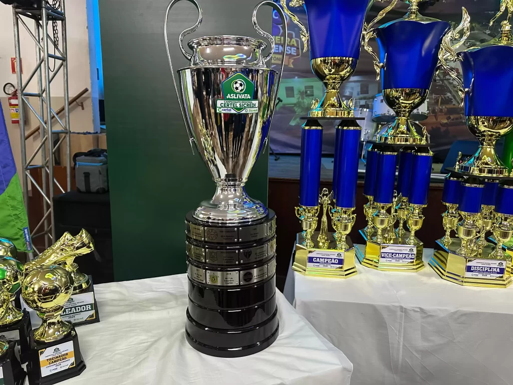Troféu rotativo foi uma das grandes novidades da temporada - Crédito: Luis Augusto Huppes